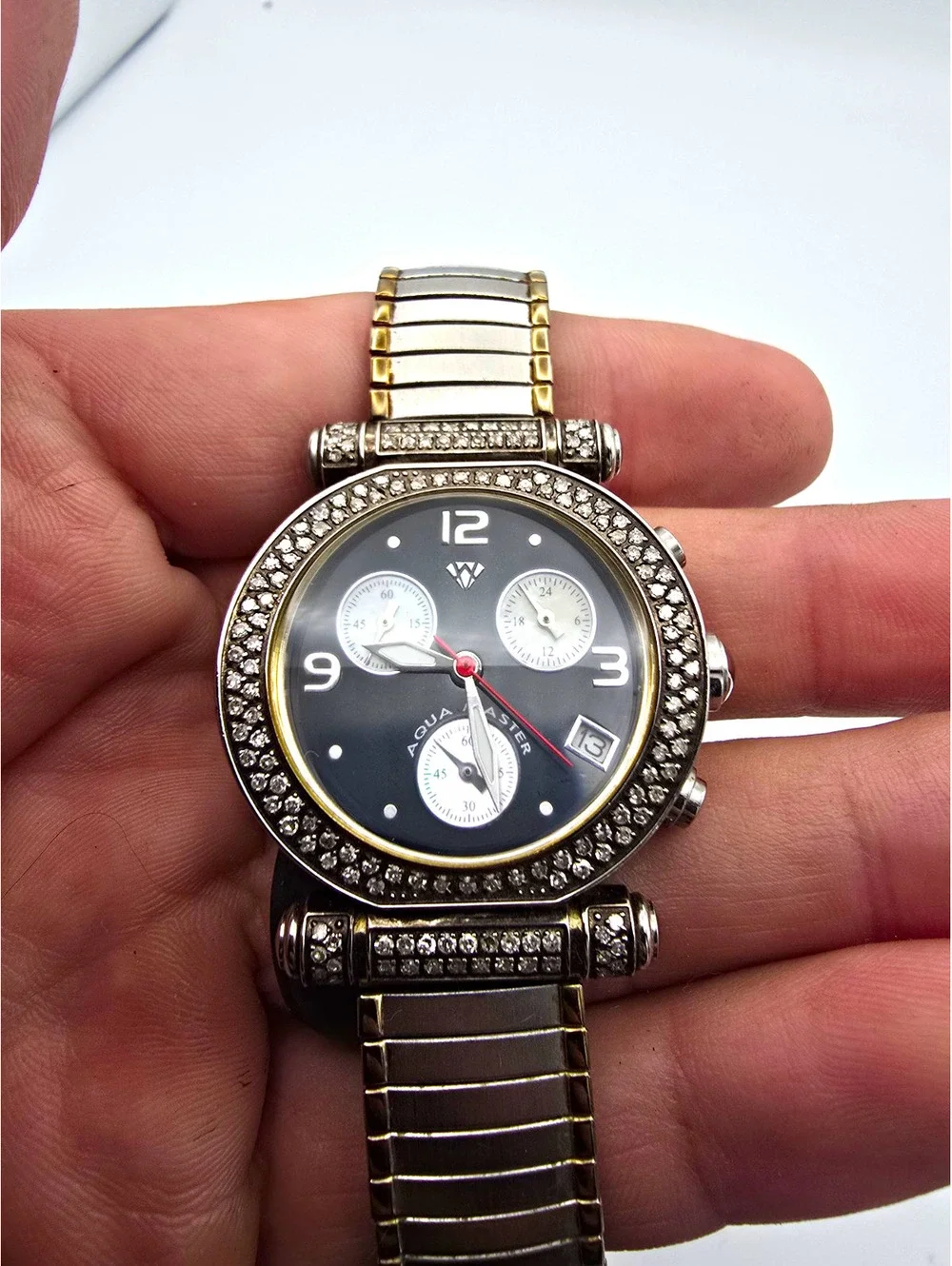 Aqua Master Quartz Analog Chronograph Date Black Dial SS Bracelet Gem Bezel